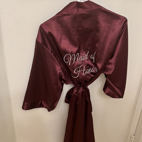 Maroon Maid of honor robe - Picture 2 of 2